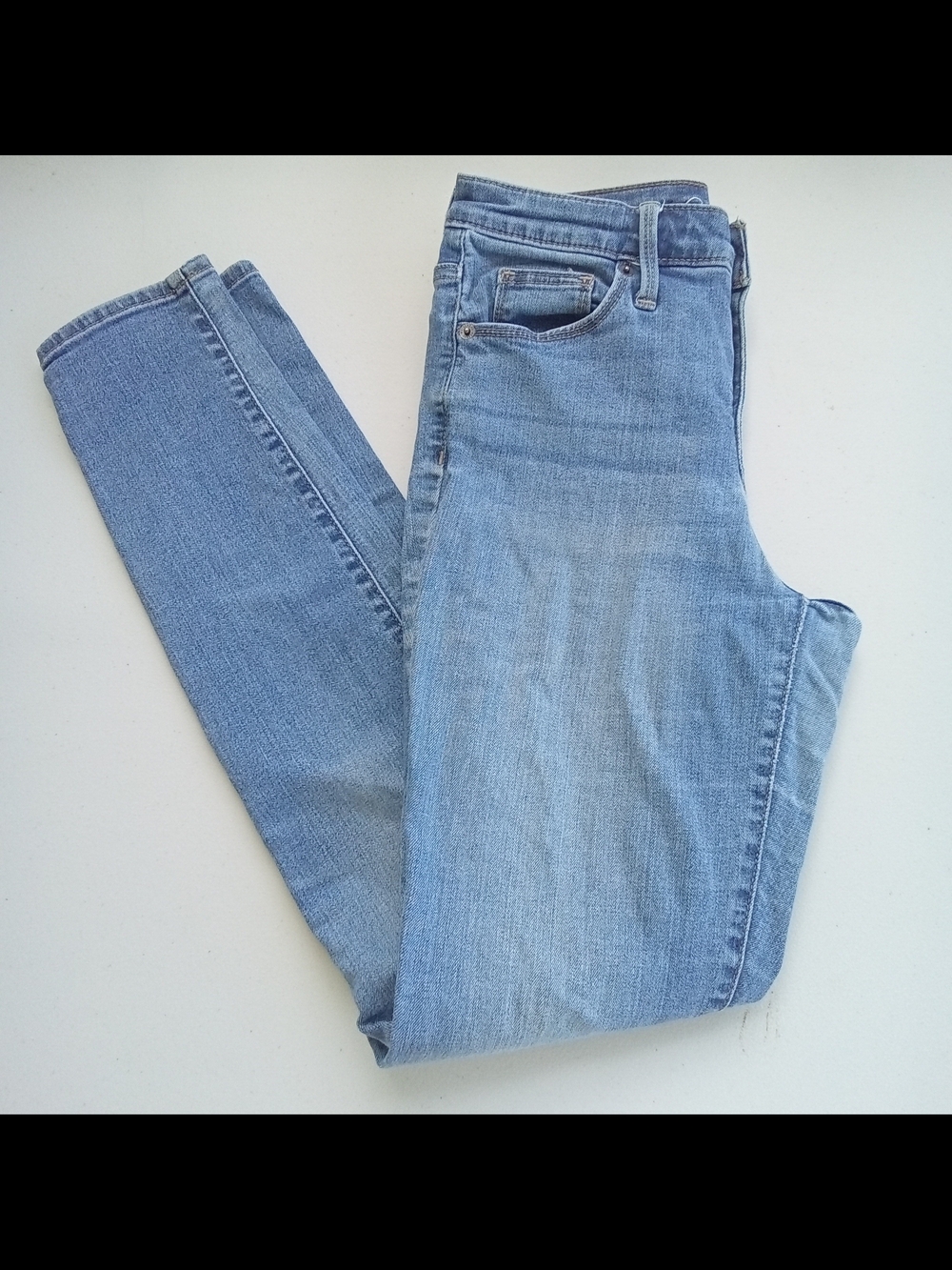 Universal Thread™ High-Rise Skinny Jeans, Light Blue Wash, Size 4/27L
